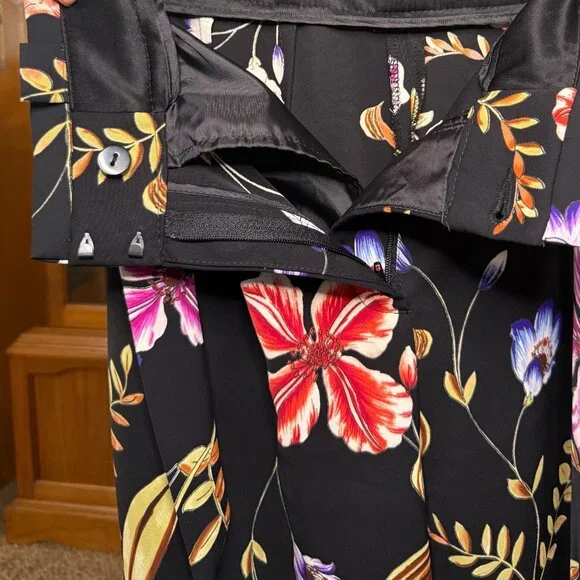 Express Black and Colorful Floral High-Rise Ankle Pants – Women's Size 4L - Picture 5 of 6